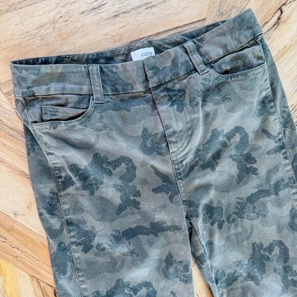 Ecru New York, Green/Dark Gray Camo Pants Soft Stretch Mid-Rise, Women's 2 - Picture 6 of 12